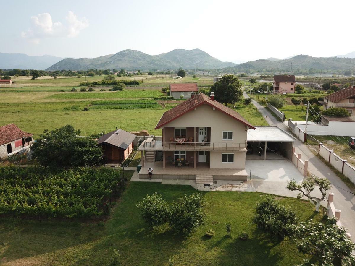 Eko Apartmani Krackovic Golubovci Exterior photo